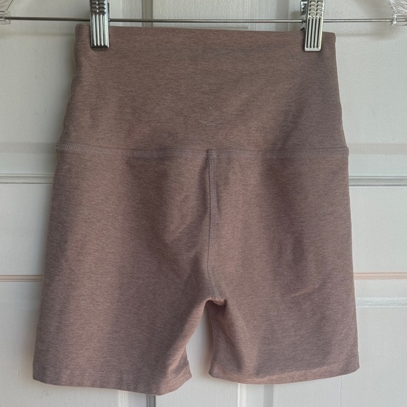 Beyond Yoga 5” Keep Pace shorts - Picture 9 of 10